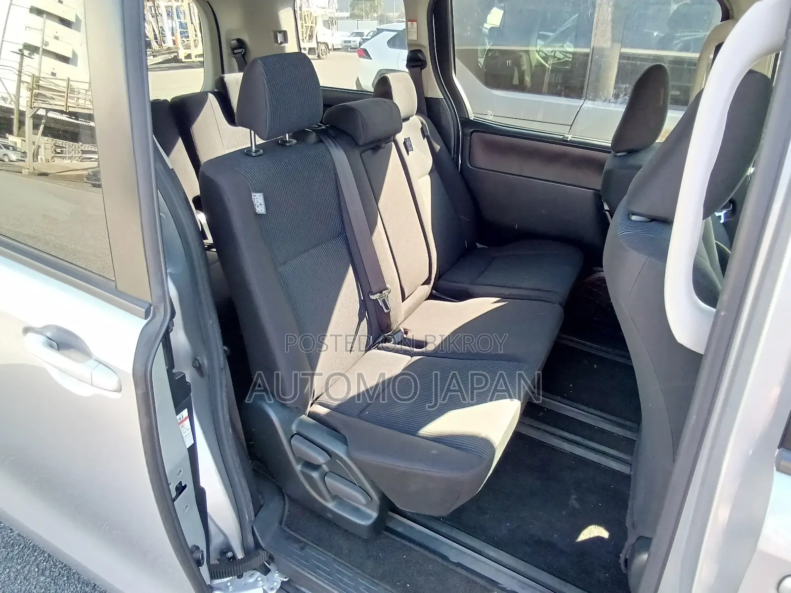 Toyota Noah X 2021