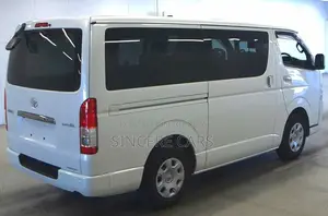 Toyota Hiace SUPER GL PUSH LED 4P 2022