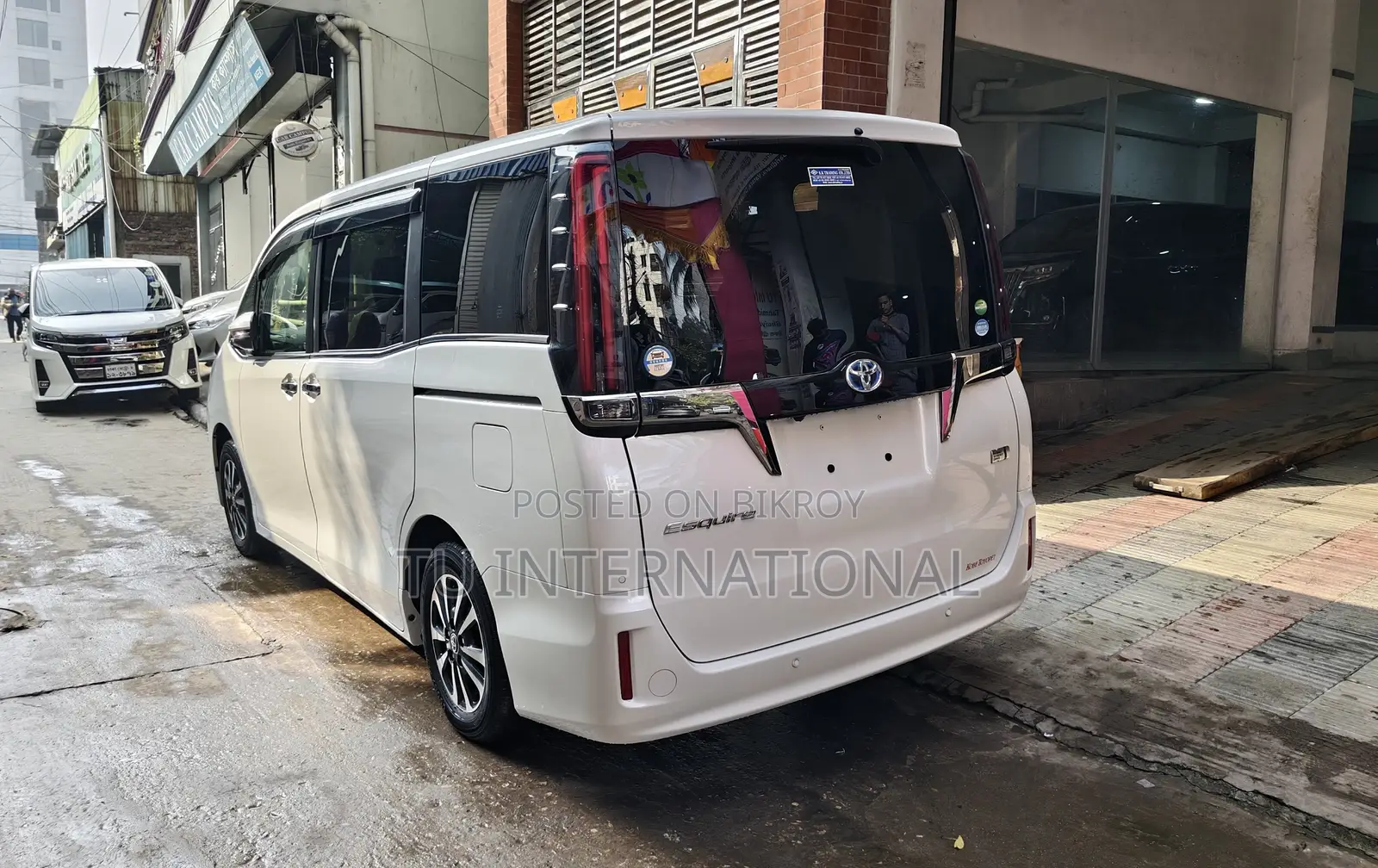 Toyota Esquire 2020