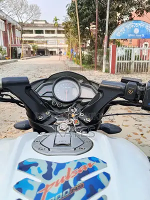 Bajaj Pulsar NS 160 2018