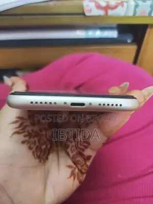 Apple iPhone 11 (Used)