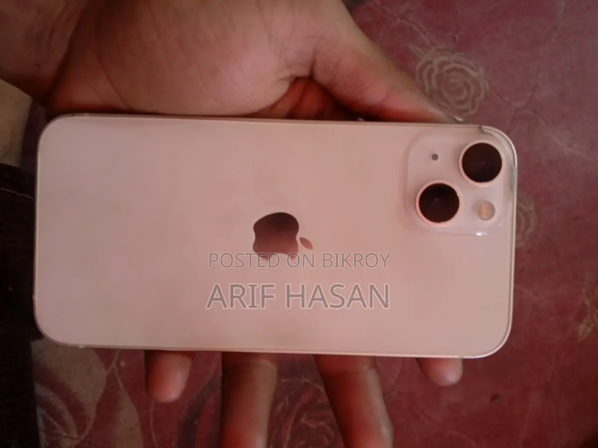 Apple iPhone 13 (Used)