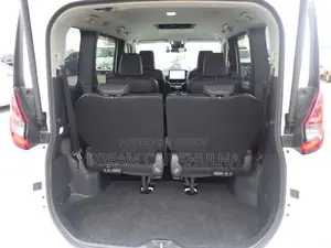 Toyota Noah S-Z Leg Rest atostep 2022