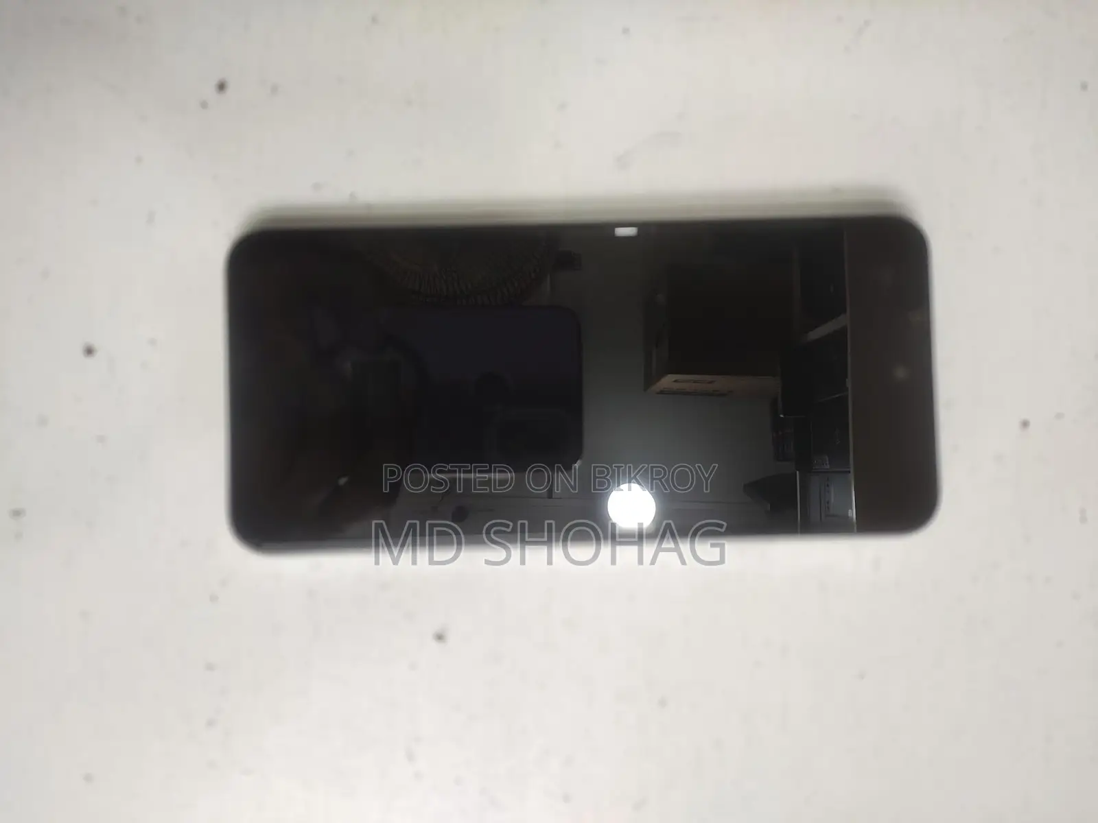 Tecno Spark 40 8+8 256 (Used)