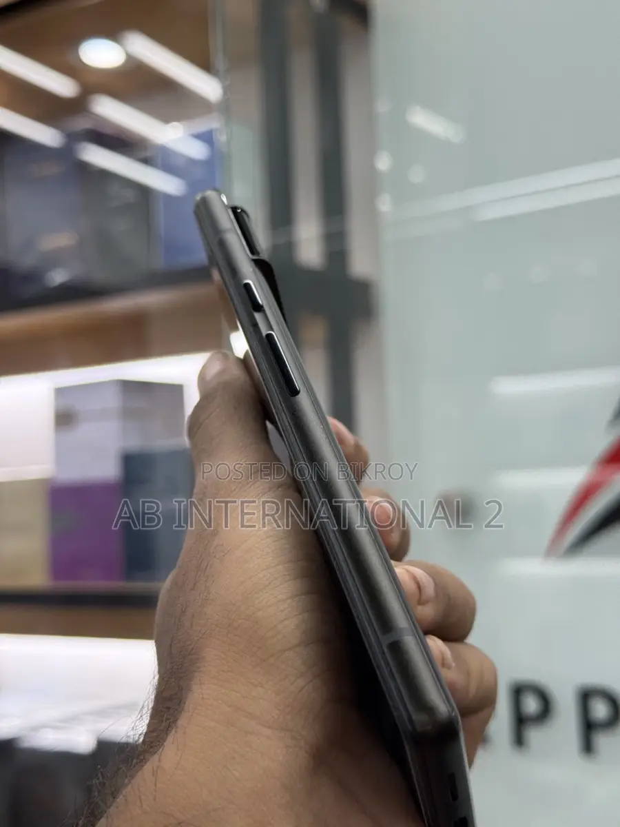 Google Pixel 6 (Used)