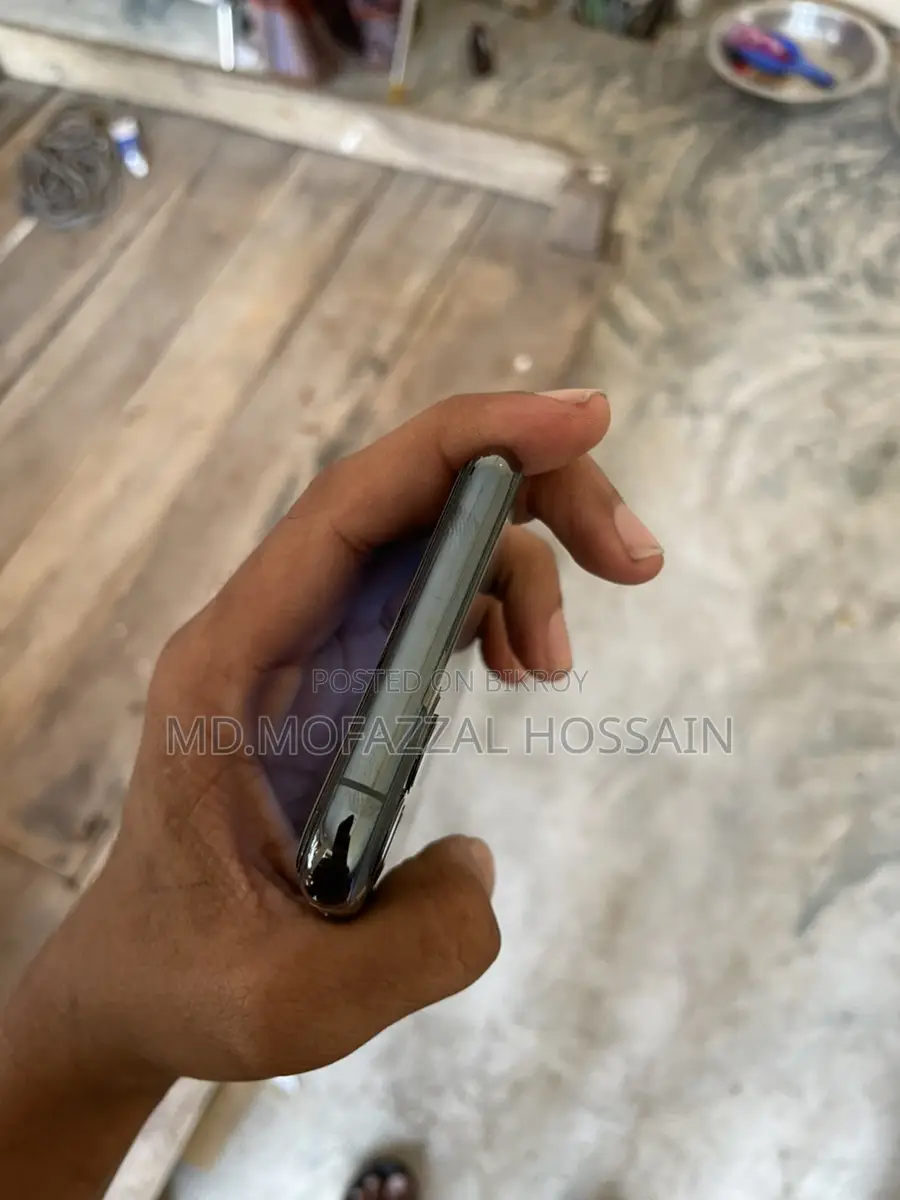 Apple iPhone 11 Pro . (Used)