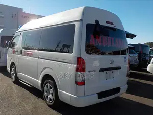 Toyota Hiace AMBULANCE 2020