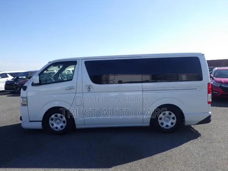 Toyota Hiace SUPER GL DARK PRIME 2021