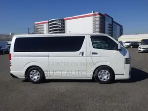 Toyota Hiace SUPER GL DARK PRIME 2021