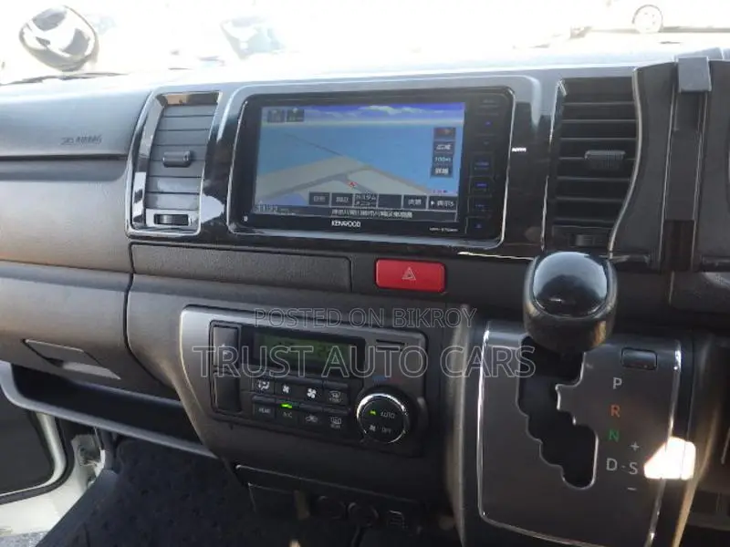Toyota Hiace SUPER GL DARK PRIME 2021