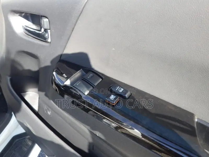 Toyota Hiace SUPER GL DARK PRIME 2021