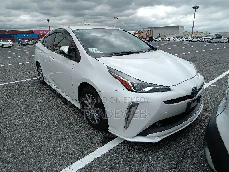 Toyota Prius 2021 Pearl