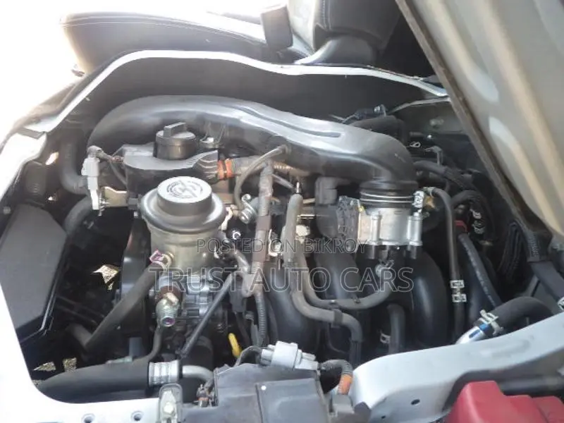 Toyota Hiace SUPER GL DARK PRIME 2021