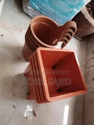 ফুল গাছের টব