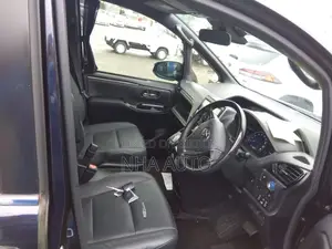 Toyota Esquire HYBRID GI PKG 2020