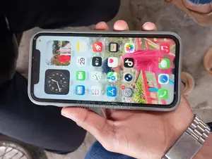 Apple iPhone 11 (Used)