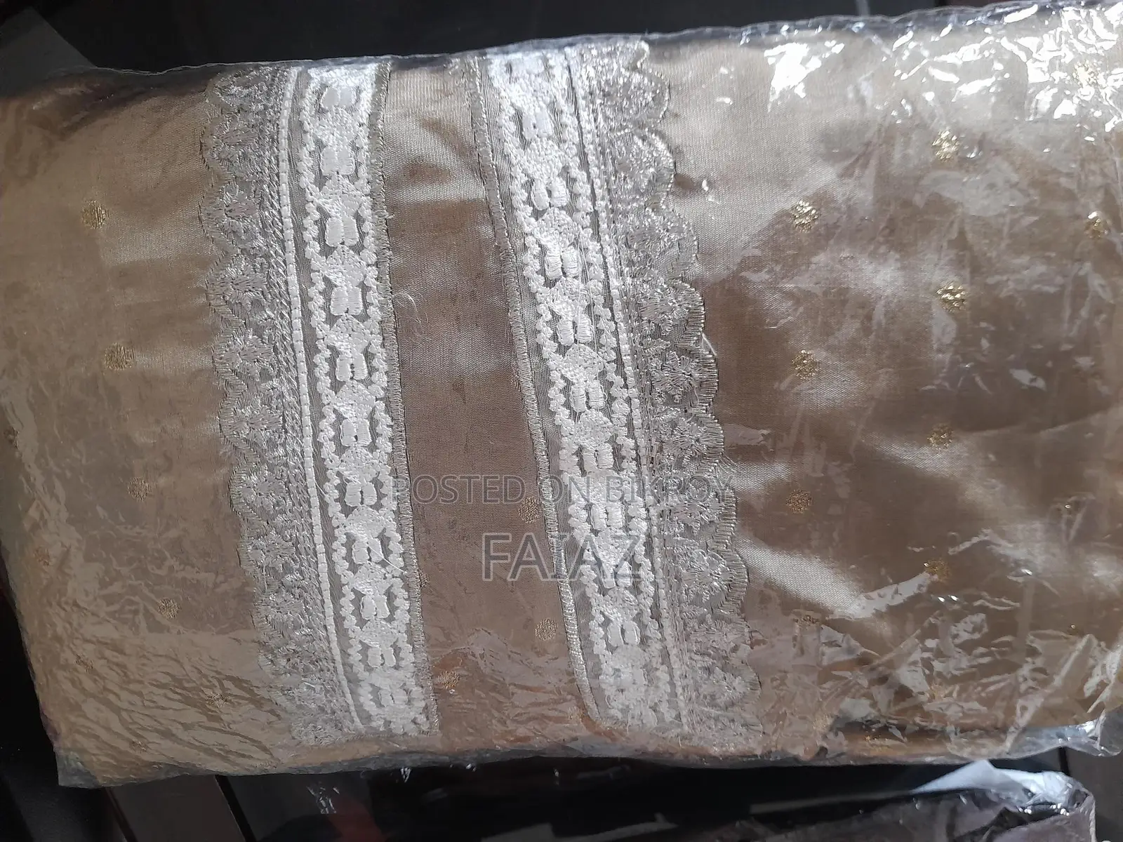 নতুন পোশাক