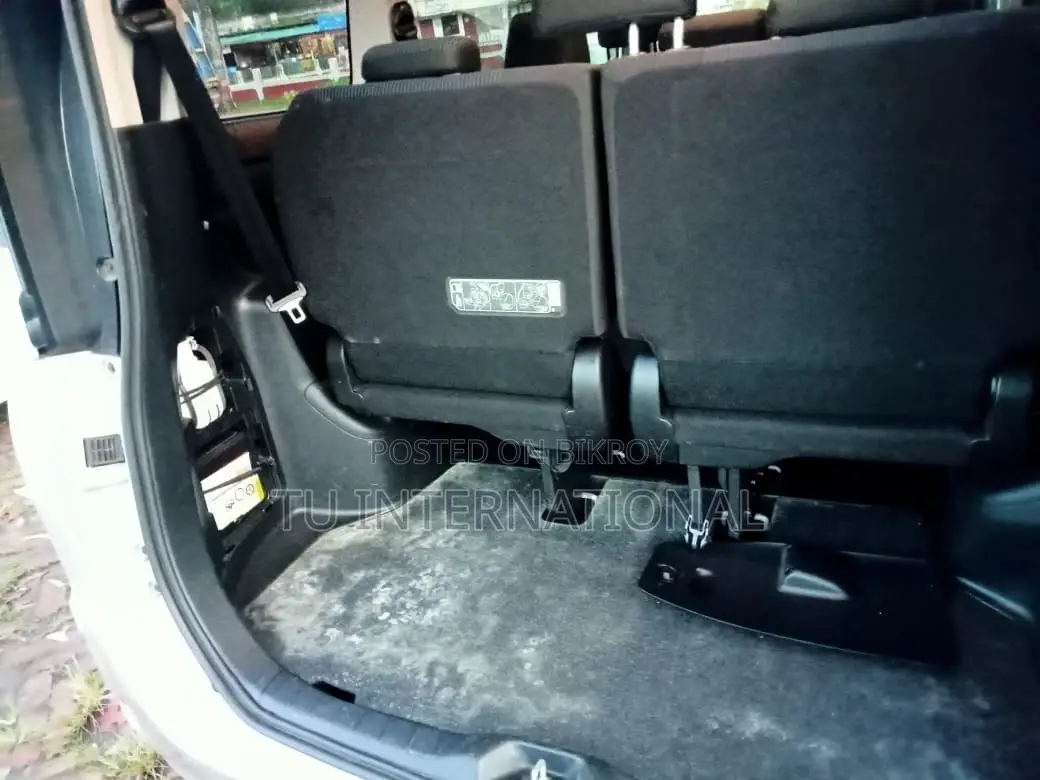 Toyota Noah X-SMART NON HV 2021