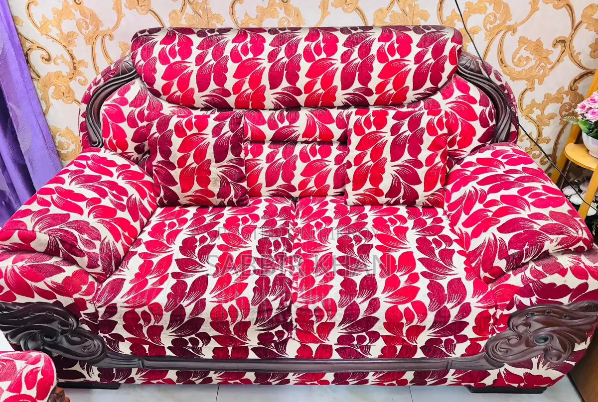 Used Sofa Urgently Sale