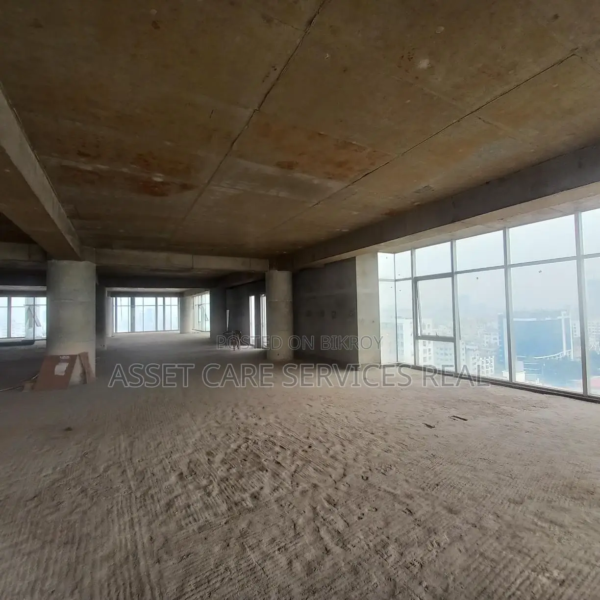 one floor 14200 sqf commercial space rent @