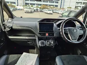 Toyota Esquire GI PREMIUM 2021