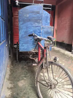 ডেলিভারি ভ‍্যান বিক্রি হবে
