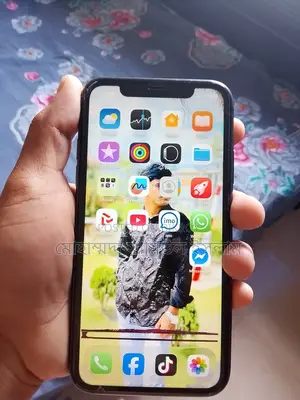 Apple iPhone 11 64GB (Used)