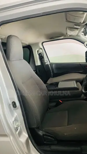 Toyota Hiace Gl Dual Ac 2020