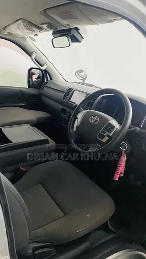Toyota Hiace Gl Dual Ac 2020
