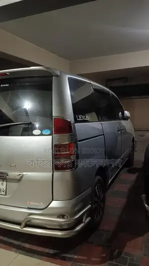 Toyota Noah x 2003
