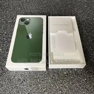 Apple iPhone 13 (Used)