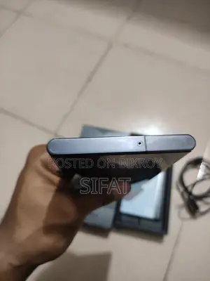 Samsung Galaxy S22 Ultra 12/256 (Used)