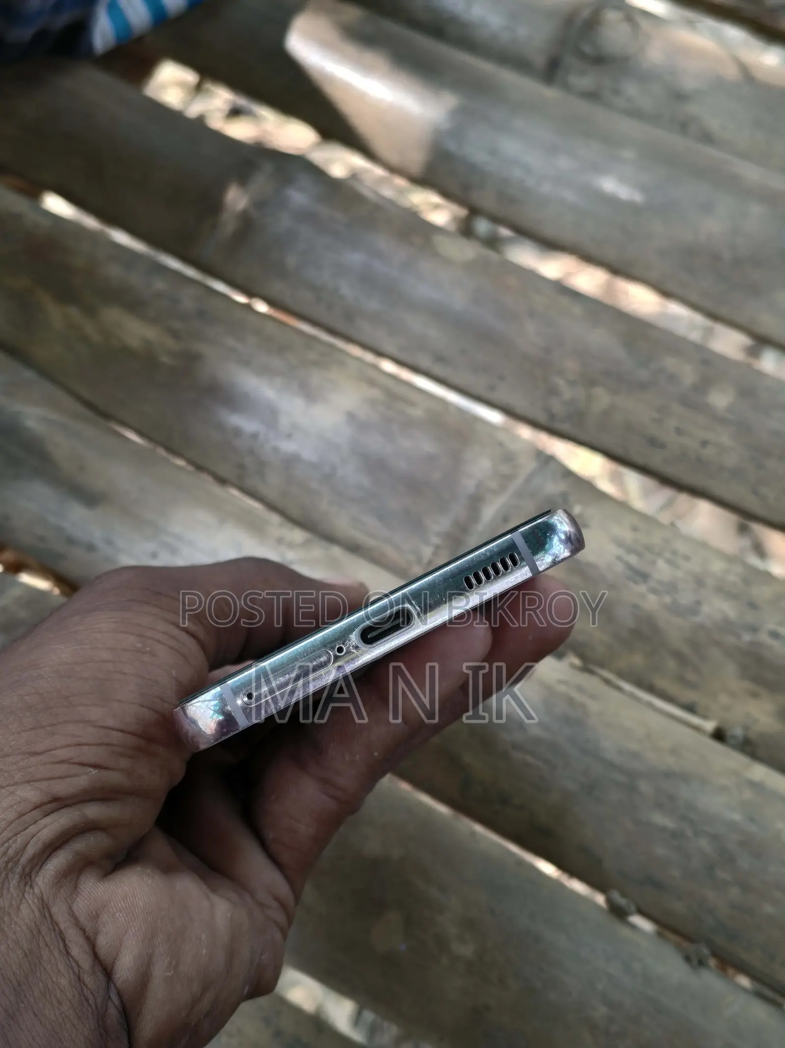 Samsung Galaxy S22 CN (Used)