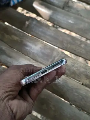 Samsung Galaxy S22 CN (Used)