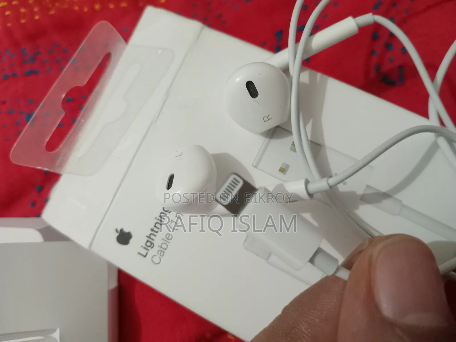 অরিজিনাল আইফোন হেডফোন
