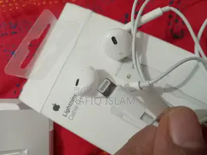 অরিজিনাল আইফোন হেডফোন