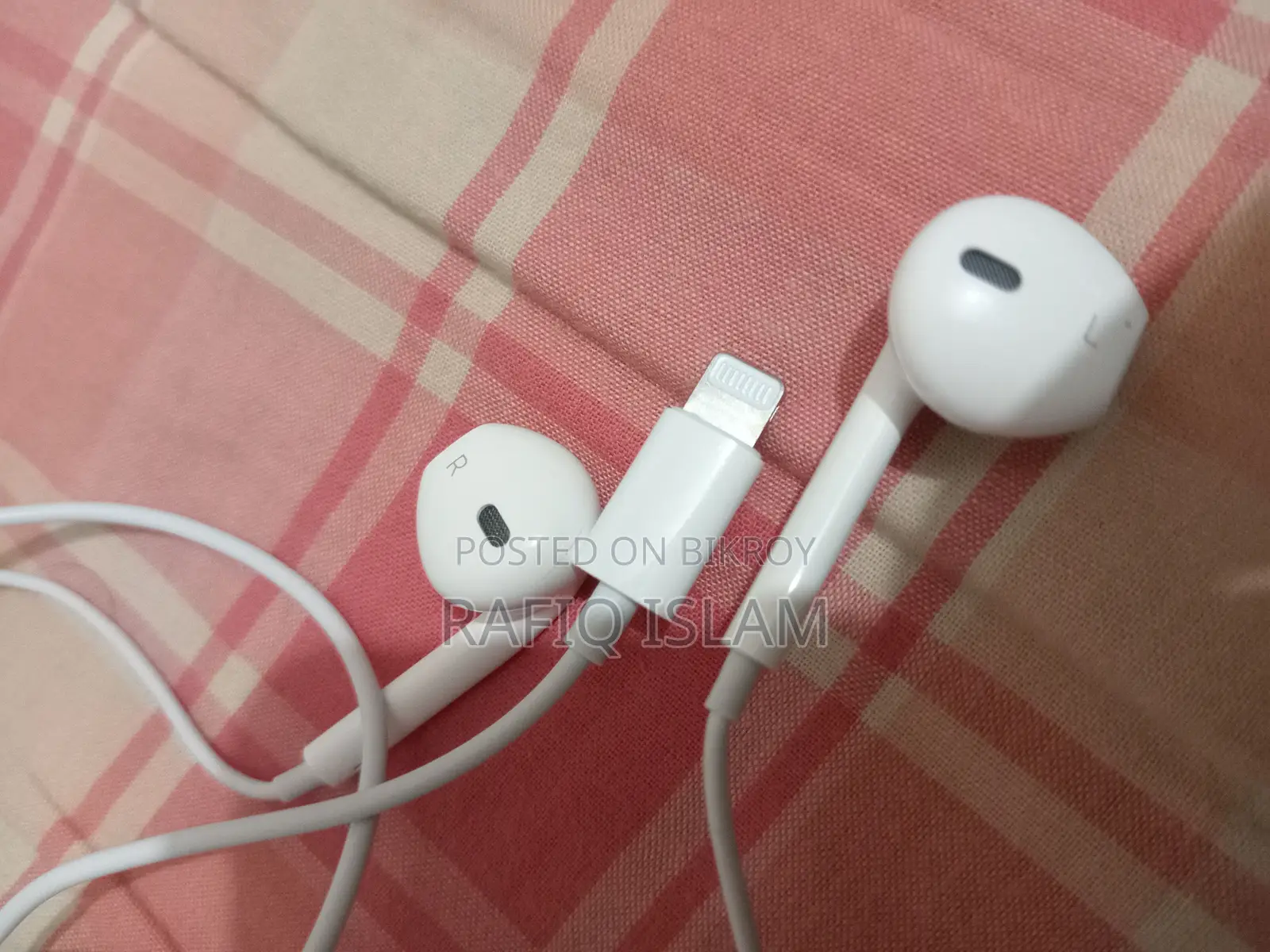 অরিজিনাল আইফোন হেডফোন