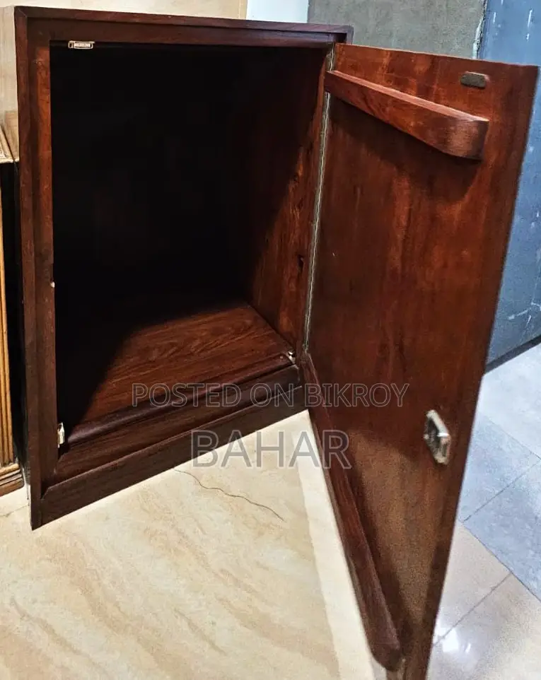 Cloth Shelves