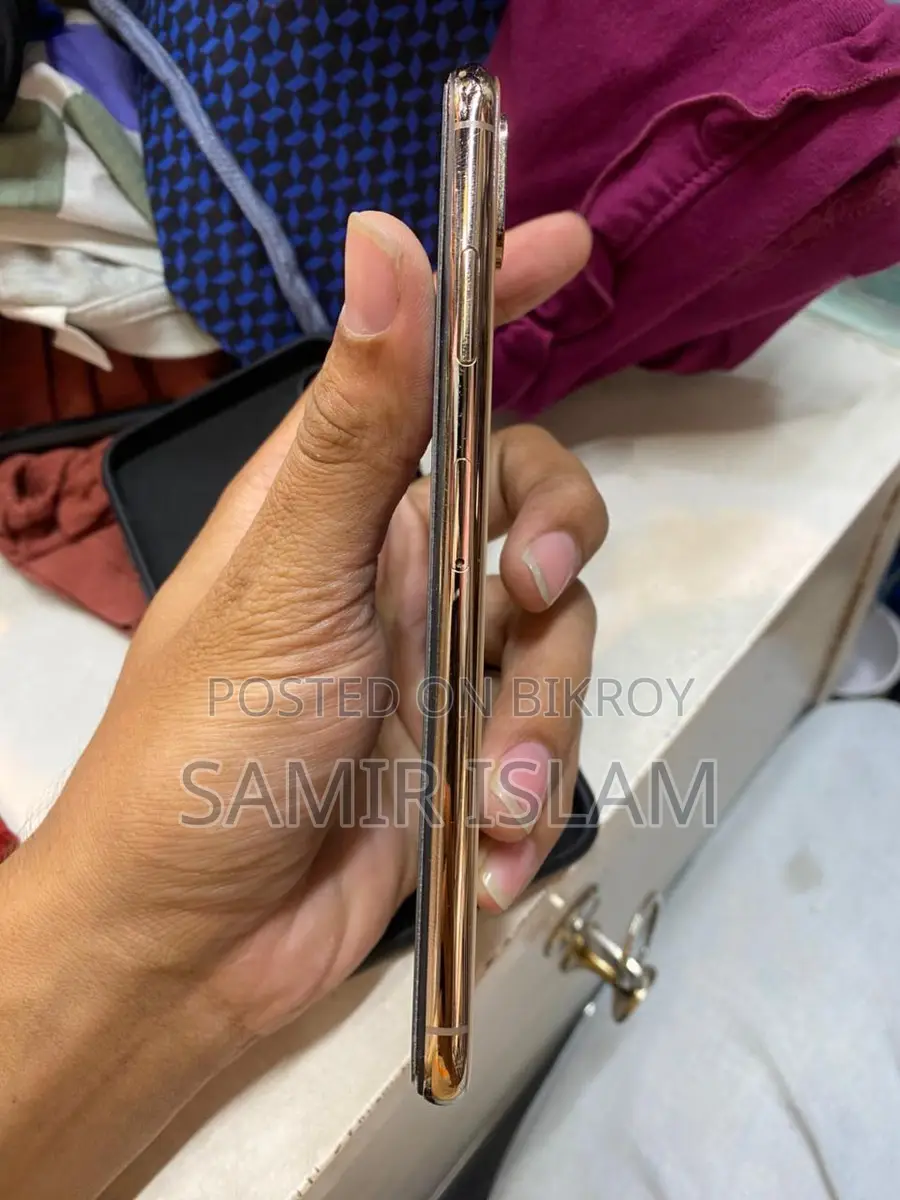 Apple iPhone XS Max (Used)