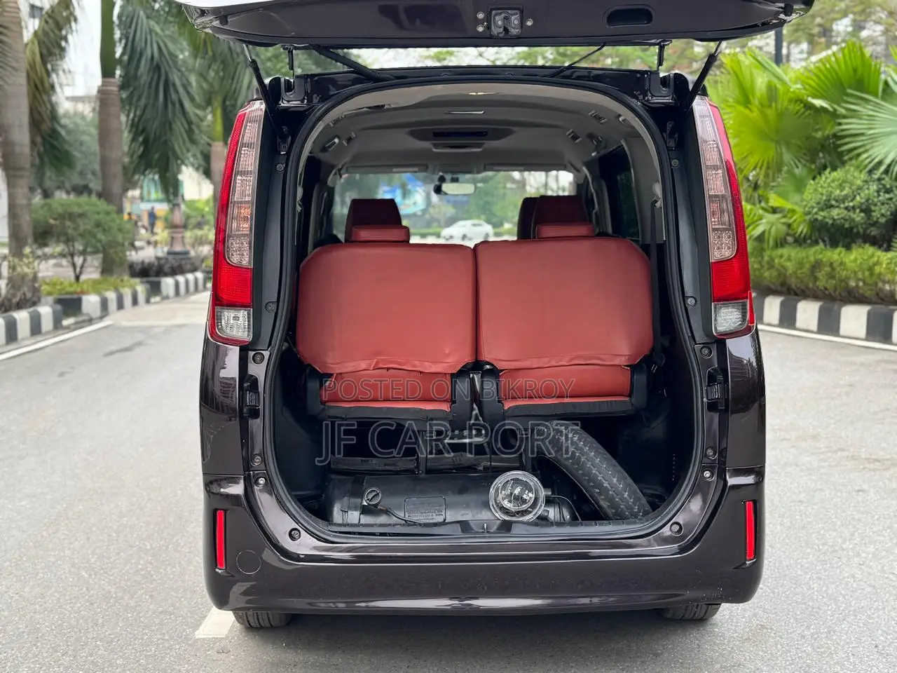 Toyota Noah Si Super Fresh LPG 2014