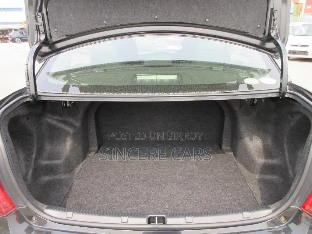 Toyota Axio EX NON HYB 4 POINT 2020