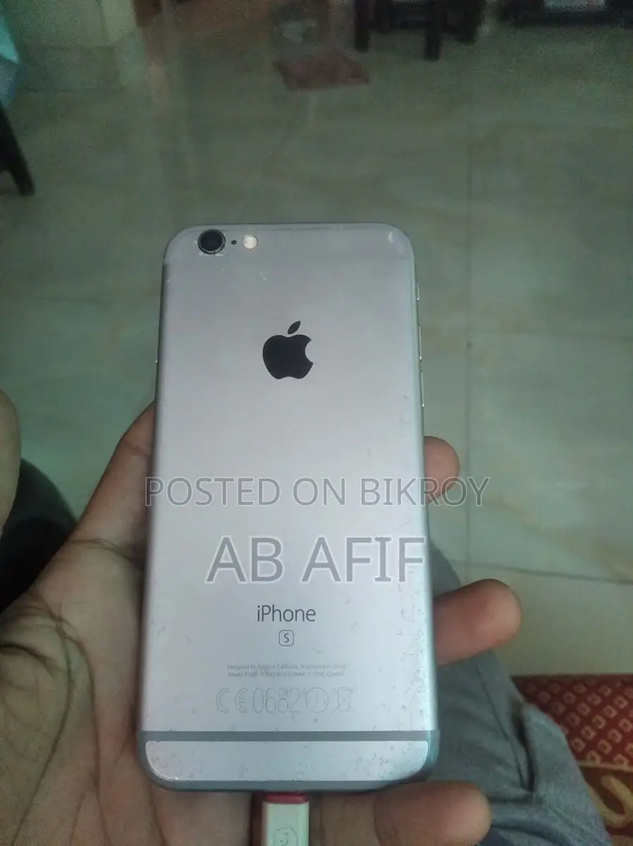 Apple iPhone 6S (Used)