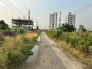 সেক্টর=১৬এফ, পূর্বমুখী ৫ কাঠা প্লট বিক্রয়