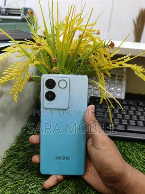 Vivo iQOO Z7 Pro 5G (Used)