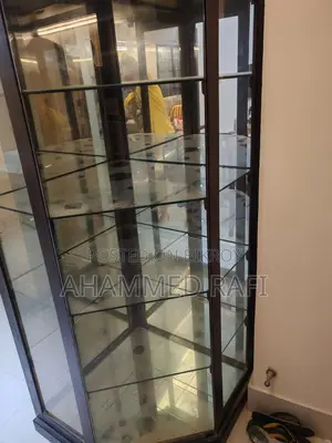 কর্নার শোকেস
