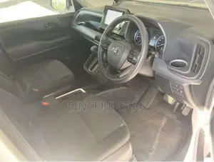 Toyota Noah X HYB PUSH 2DR POWER 2022
