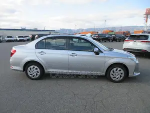 Toyota Axio 2021