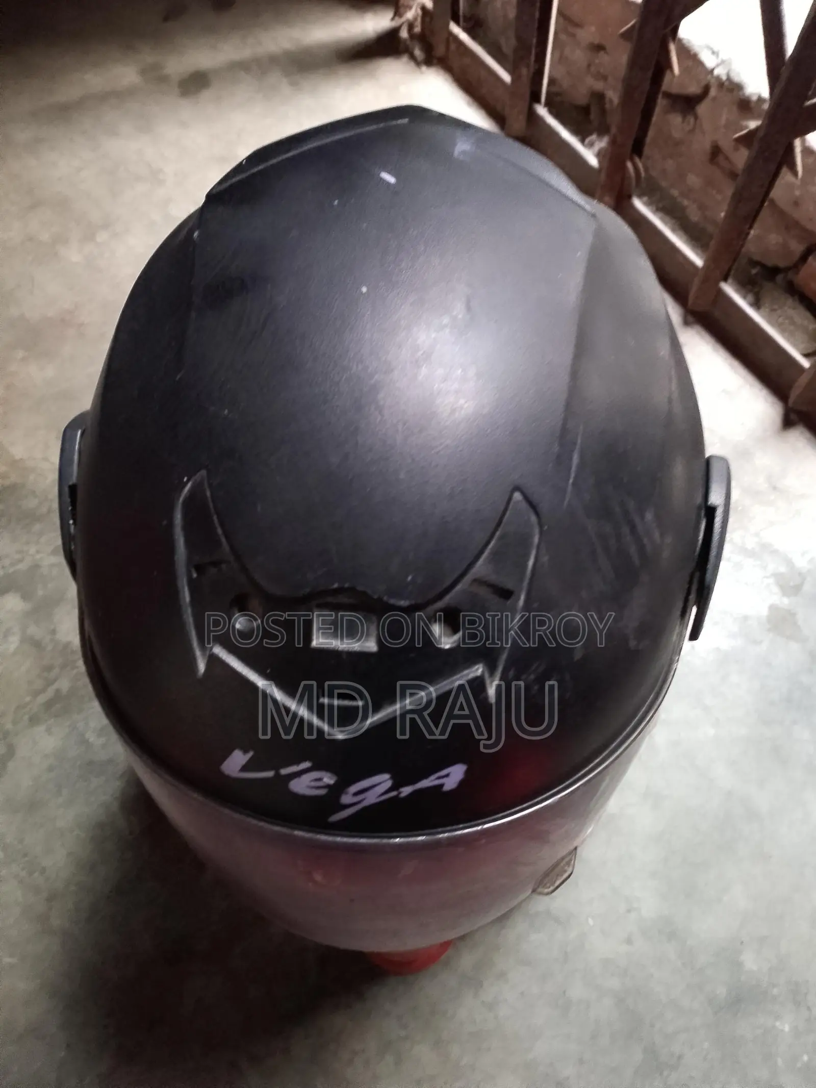 Used but Fresh Vega Helmet
