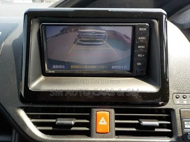 Toyota Noah Non Hybrid X Black 2021