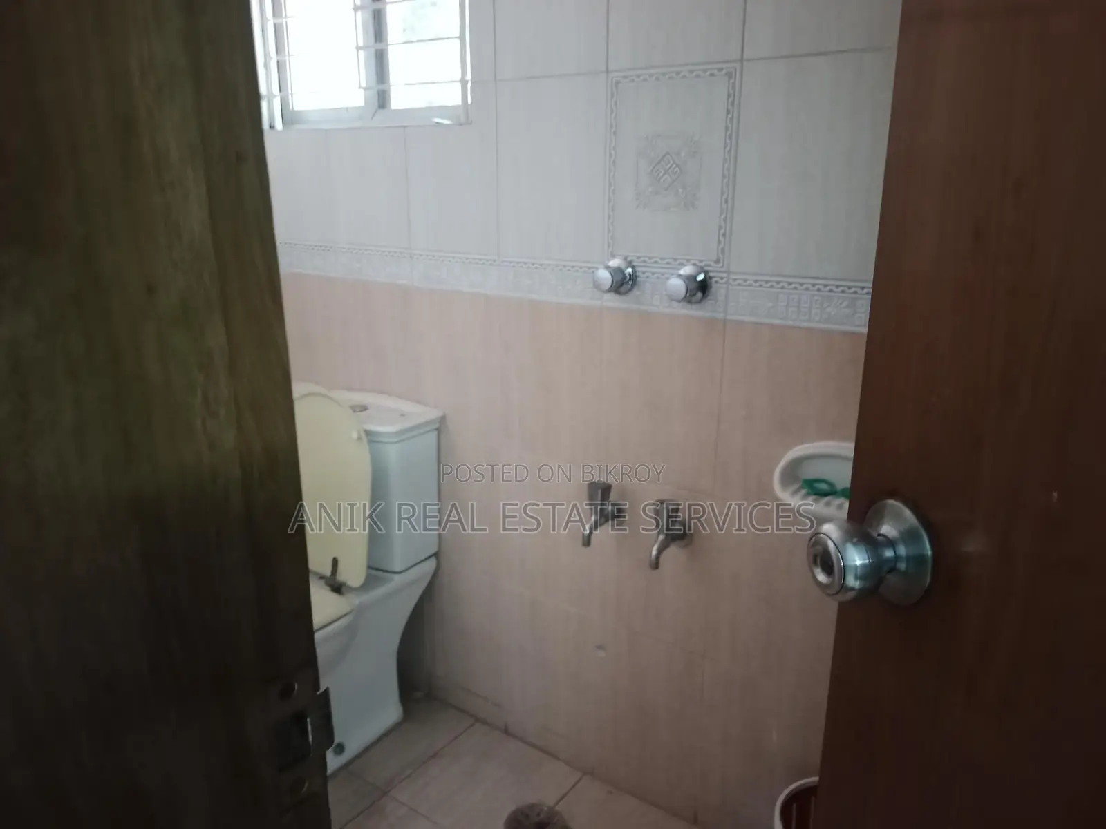 Good Quality 3 Bedroom Un Farnised Flat Rent At Gulshan 2